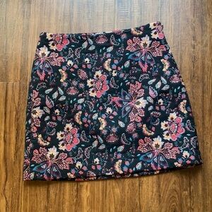 Loft‎ petites floral woven skirt size 6 P